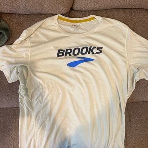 Brooks T shirt